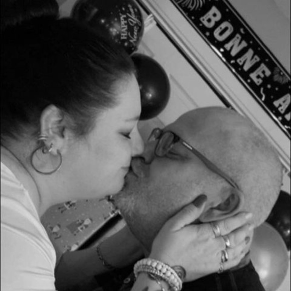 Meet your Posher, Kalain - Picture 1 of 1